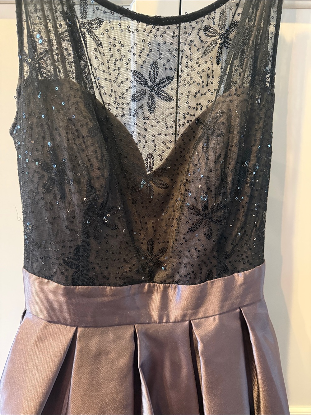 Black Sequin Bodice with Satin Mauve High-Low Skirt Evening Dress size 14 - Picture 2 of 4